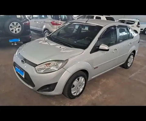 Ford FIESTA 1.6 ROCAM SEDAN 8V FLEX 4P MANUAL