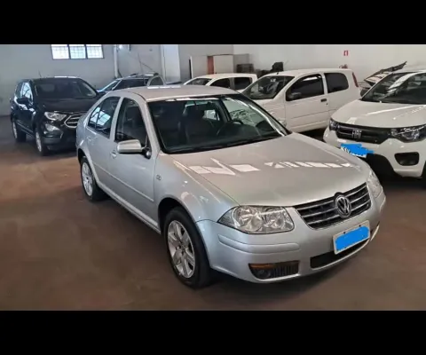 Volkswagen BORA 2.0 MI 8V FLEX 4P AUTOMÁTICO