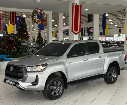 TOYOTA HILUX SR 2.8 CD TURBO DIESEL AUTOMÁTICO - 2025