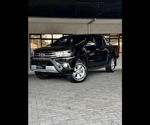 TOYOTA HILUX CD SRV 4x4 2.8 TDI Diesel Aut.