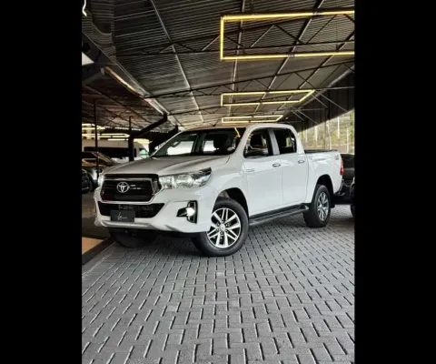 TOYOTA HILUX CD SRV 4x4 2.8 TDI Diesel Aut.