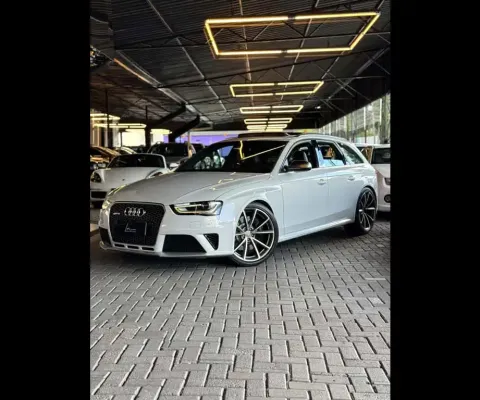 AUDI RS4 4.2 Avant 32V FSI Quattro S-tronic