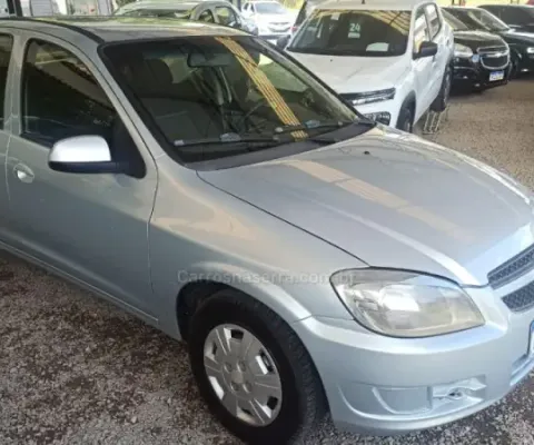 CELTA 1.0 LT, 4 PORTAS, COM DIREÇÃO HIDRÁULICA! Venha para a Kandi Veículos e encontre aqui o carro 