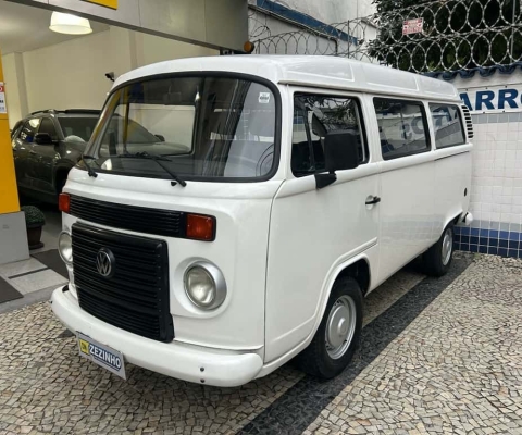 Volkswagen Kombi 2014 1.4 mi std lotação 8v flex 3p manual