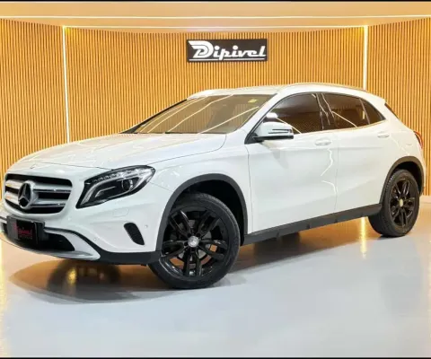 Mercedes Benz GLA200 1.6 2015