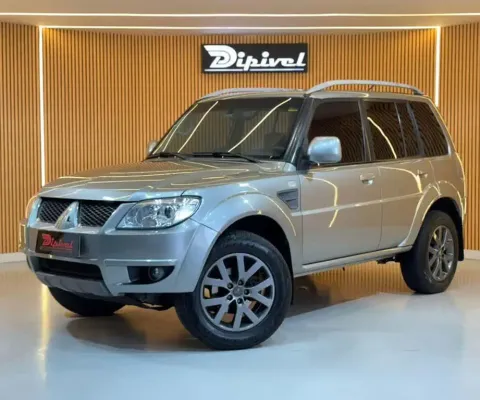 Mitsubishi Pajero TR4 Flex 2.0 4x2 2013