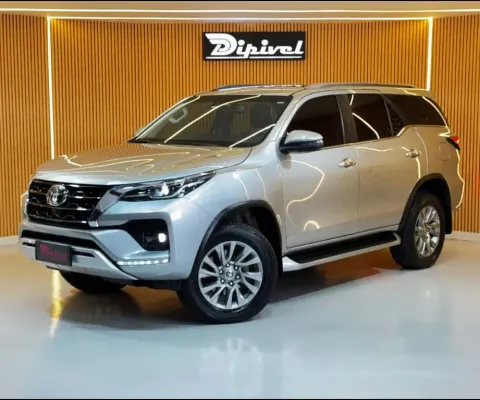 Toyota Hillux SW4 SRX 4x4 Diesel 2.8 2023