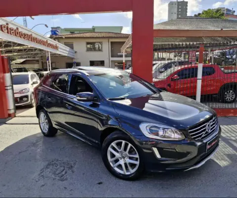 Volvo XC60 2.4 D5 MOMENTUM DIESEL AWD 4P AUTOMÁTICO