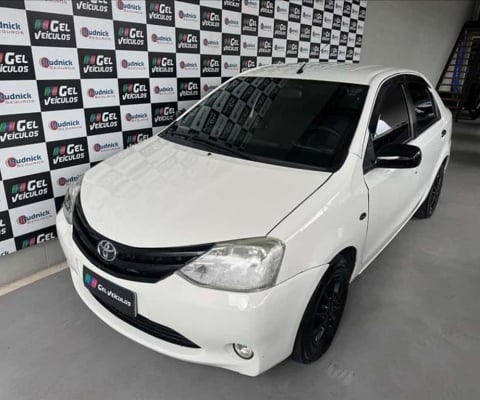 TOYOTA ETIOS 1.5 XS Sedan 16V - 2013/2013