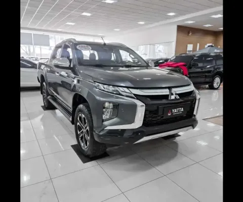 Mitsubishi L200 TRITON 2.4 16V TURBO DIESEL SPORT HPE-S CD 4P 4X4 AUTOMÁTICO
