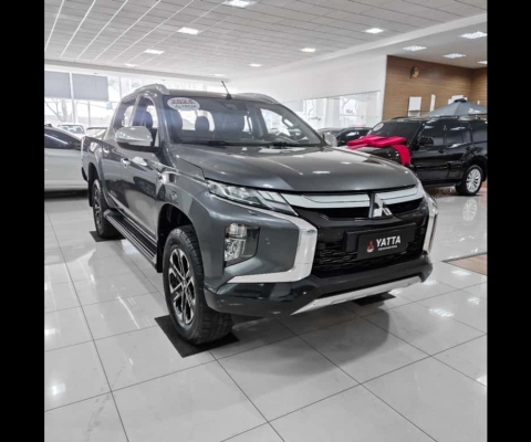 Mitsubishi L200 TRITON 2.4 16V TURBO DIESEL SPORT HPE-S CD 4P 4X4 AUTOMÁTICO