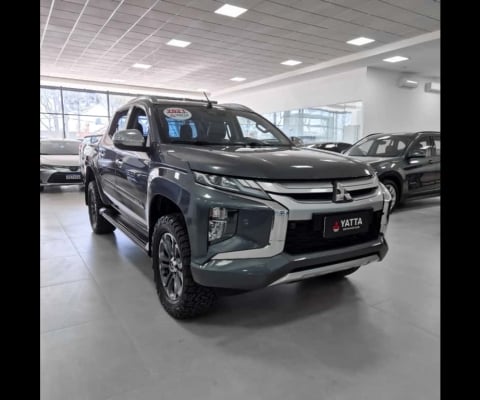 Mitsubishi L200 TRITON 2.4 16V TURBO DIESEL SPORT HPE-S CD 4P 4X4 AUTOMÁTICO
