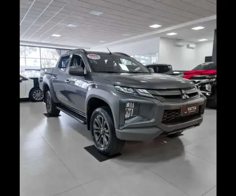 Mitsubishi L200 TRITON 2.4 16V TURBO DIESEL SPORT OUTDOOR PLUS CD 4P 4X4 AUTOMÁTICO