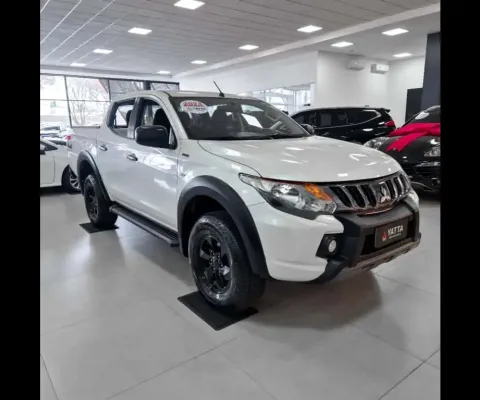 Mitsubishi L200 TRITON 2.4 16V TURBO DIESEL OUTDOOR GLS CD 4X4 AUTOMÁTICO