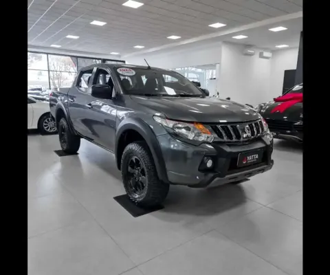 Mitsubishi L200 TRITON 2.4 16V TURBO DIESEL OUTDOOR GLS CD 4X4 AUTOMÁTICO
