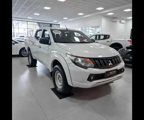 Mitsubishi L200 TRITON 2.4 16V TURBO DIESEL GL CD 4X4 MANUAL