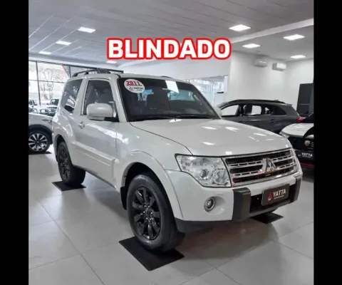 Mitsubishi PAJERO FULL 3.8 HPE 4X4 V6 24V GASOLINA 2P AUTOMÁTICO