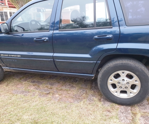 JEEP GRAND CHEROKEE Laredo à venda.