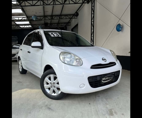 Nissan March 1.6 SV 2013 Baixo KM