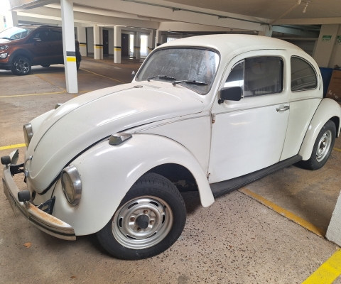 VOLKSWAGEN FUSCA à venda.