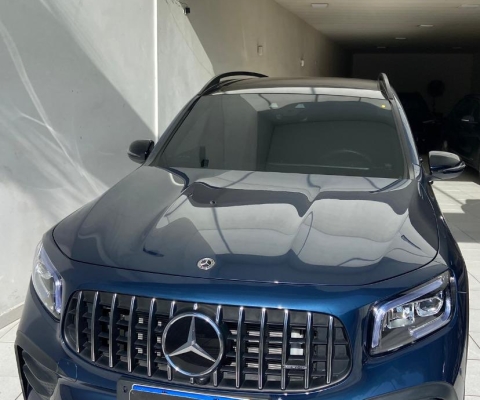 MERCEDES-BENZ GLB 35 AMG à venda.