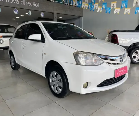 TOYOTA ETIOS HATCH XS 1.5 COMPLETO