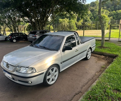 Saveira 1.8 Prata 2001