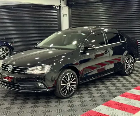 JETTA TSI HIGHLINE 2.0 211CV 2017 TETO SOLAR + KIT PREMIUM + GARANTIA DE 01 ANO