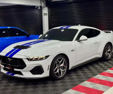 FORD MUSTANG GT V8 2024 - IMPECAVEL - APENAS 5.000KM