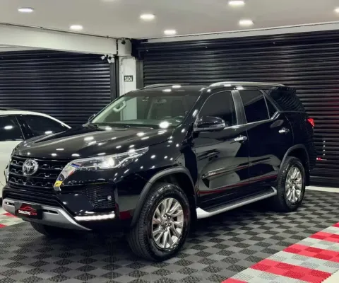 Toyota hilux sw4 srx 7 lugares garantia de fabrica