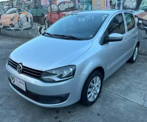 Volkswagen Fox 1.0 Mi Total Flex 8V 5p  - Prata - 2010/2011
