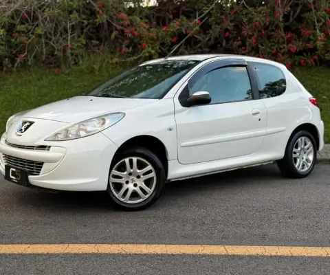 PEUGEOT 207HB XR 2013