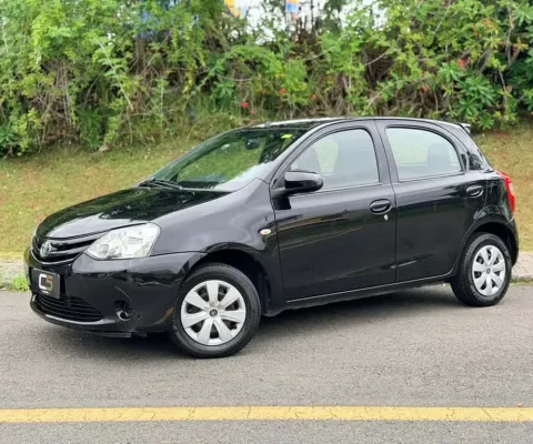 Toyota etios hb x 2015