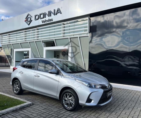 Toyota Yaris HA XS15 - Prata - 2024/2025