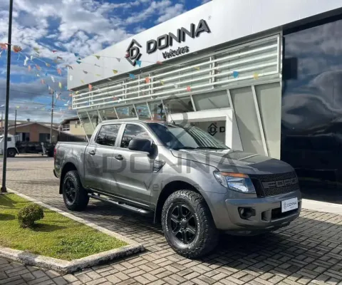 Ford Ranger XLT 3.2 20V 4X4 CD - Cinza - 2014/2015