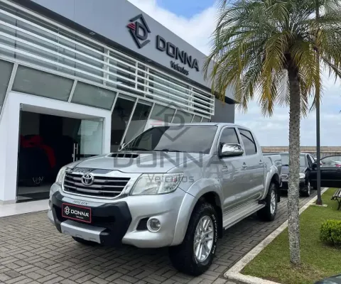 Toyota Hilux CD SRV D4-D 4x4 3.0 TDI Diesel Aut  - Prata - 2013/2013