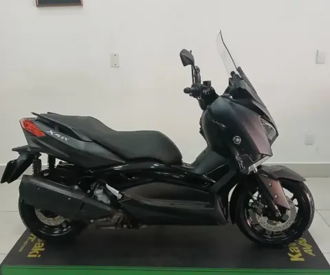 YAMAHA XMAX 250