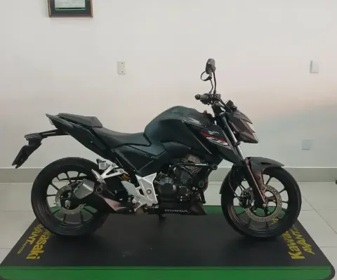 Honda cb 300f twister cbs