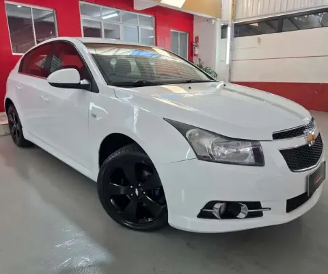 Chevrolet cruze lt hb 2013