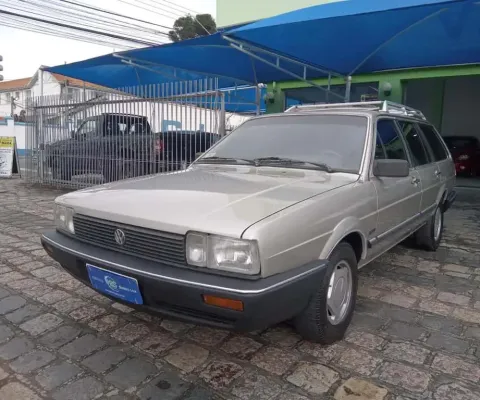 Volkswagen santana quantum gls 1.8 4p 1989