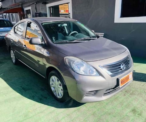 Nissan Versa 2013 1.6 16v flex sv 4p manual
