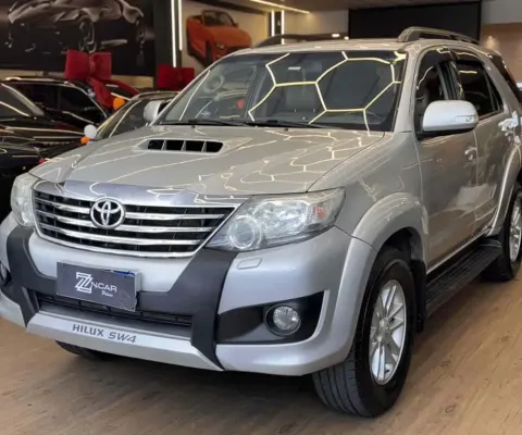 Toyota Hilux sw4 2012 3.0 srv 4x4 7 lugares 16v turbo intercooler diesel 4p automático