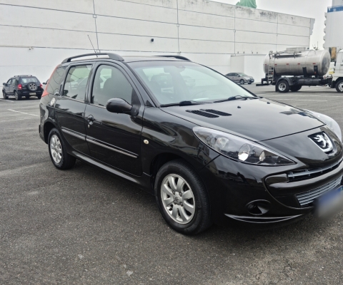 PEUGEOT 207 à venda.