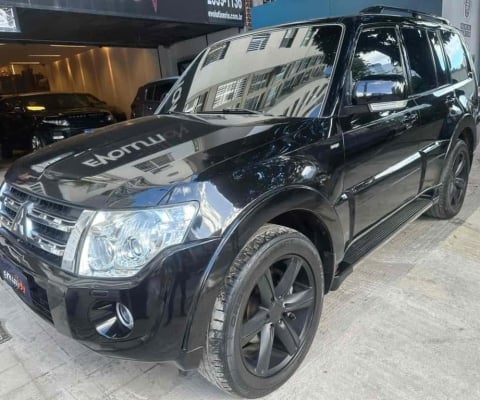 Mitsubishi Pajero full 2013 3.8 hpe 4x4 v6 24v gasolina 4p automático