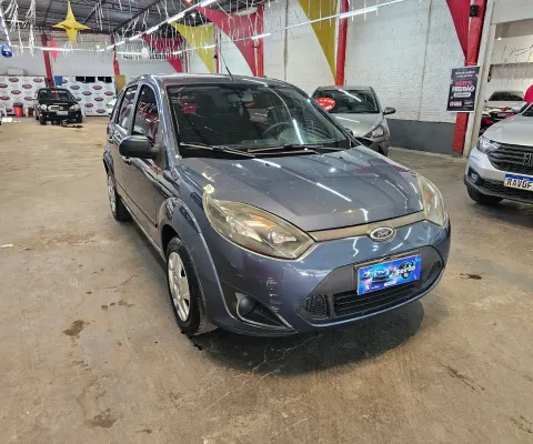 FORD FIESTA 1.0 ROCAM HATCH 8V  FLEX 4P MANUAL 2011 VALOR R$22.900,00 