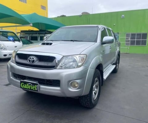 TOYOTA HILUX 3.0 SR 4X4 CD 8V 4P