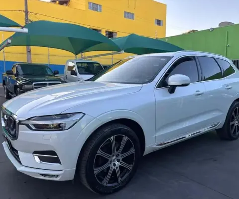 VOLVO XC 90 2.0 D5 INSCRIPTION 235cv 4P