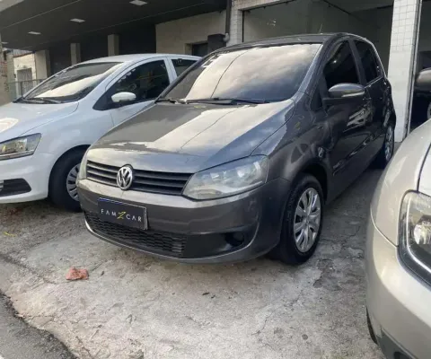 Volkswagen Fox W/ 1.0 GII - Cinza - 2012/2013