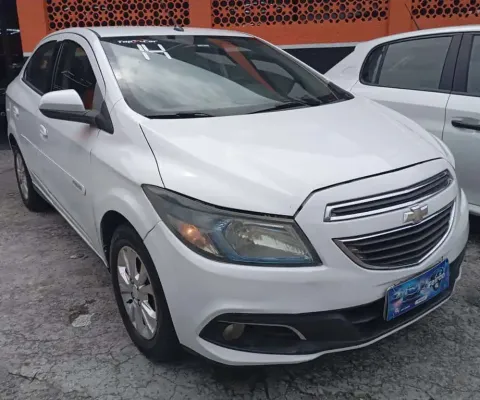Chevrolet Prisma Sed. LTZ 1.4 8V Flexpower 4P - Branca - 2013/2014