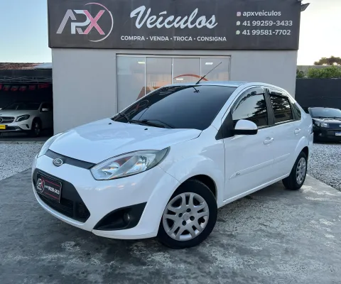 FORD FIESTA SEDAN 1.6 ROCAN COMPLETO, ANO 2014, ÓTIMA OPÇÃO PRO SEU DIA A DIA.